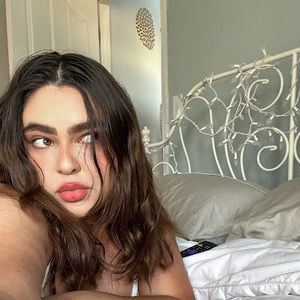 Meet your Posher, Annie